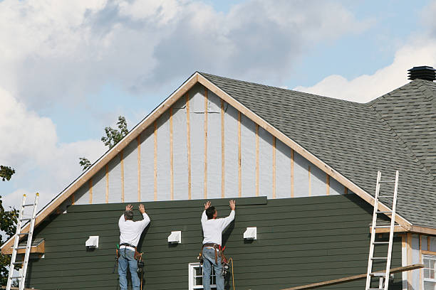 Professional Siding Repair technician working in North Lewisburg, OH